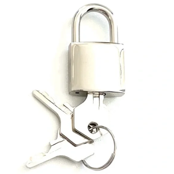 Coach Silver Padlock Key Holder - Picture 2 of 5